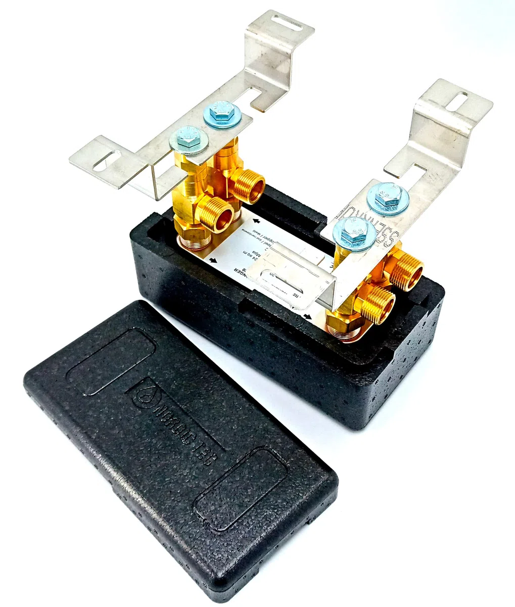 Nordic Tec Ba-12-20 - Scambiatore di calore in acciaio INOX, 20 piastre da 45 kW, 3/4", con isolamento con fissaggio a parete e parti di collegamento
